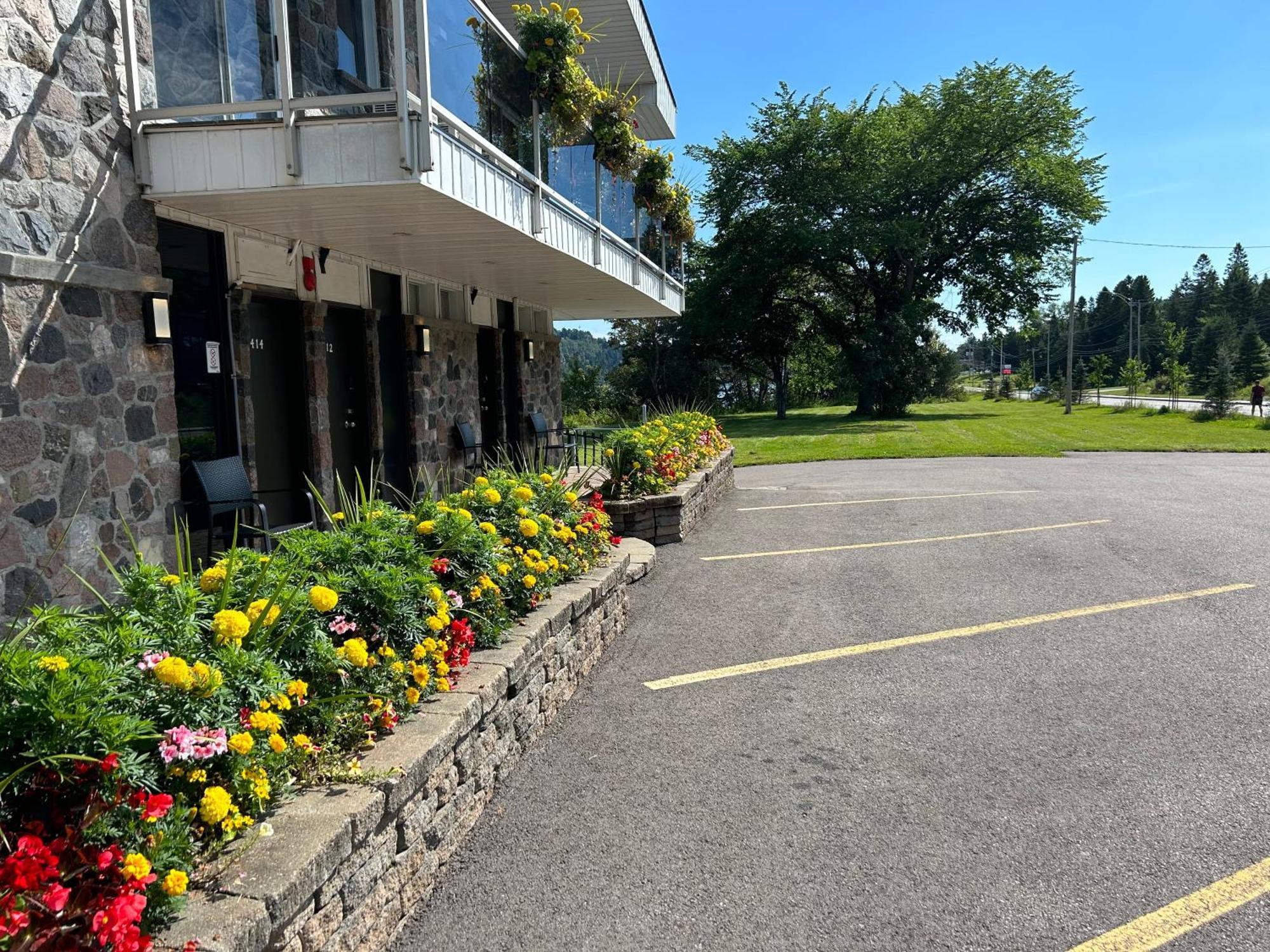 Motel Panoramique Chicoutimi Exterior foto