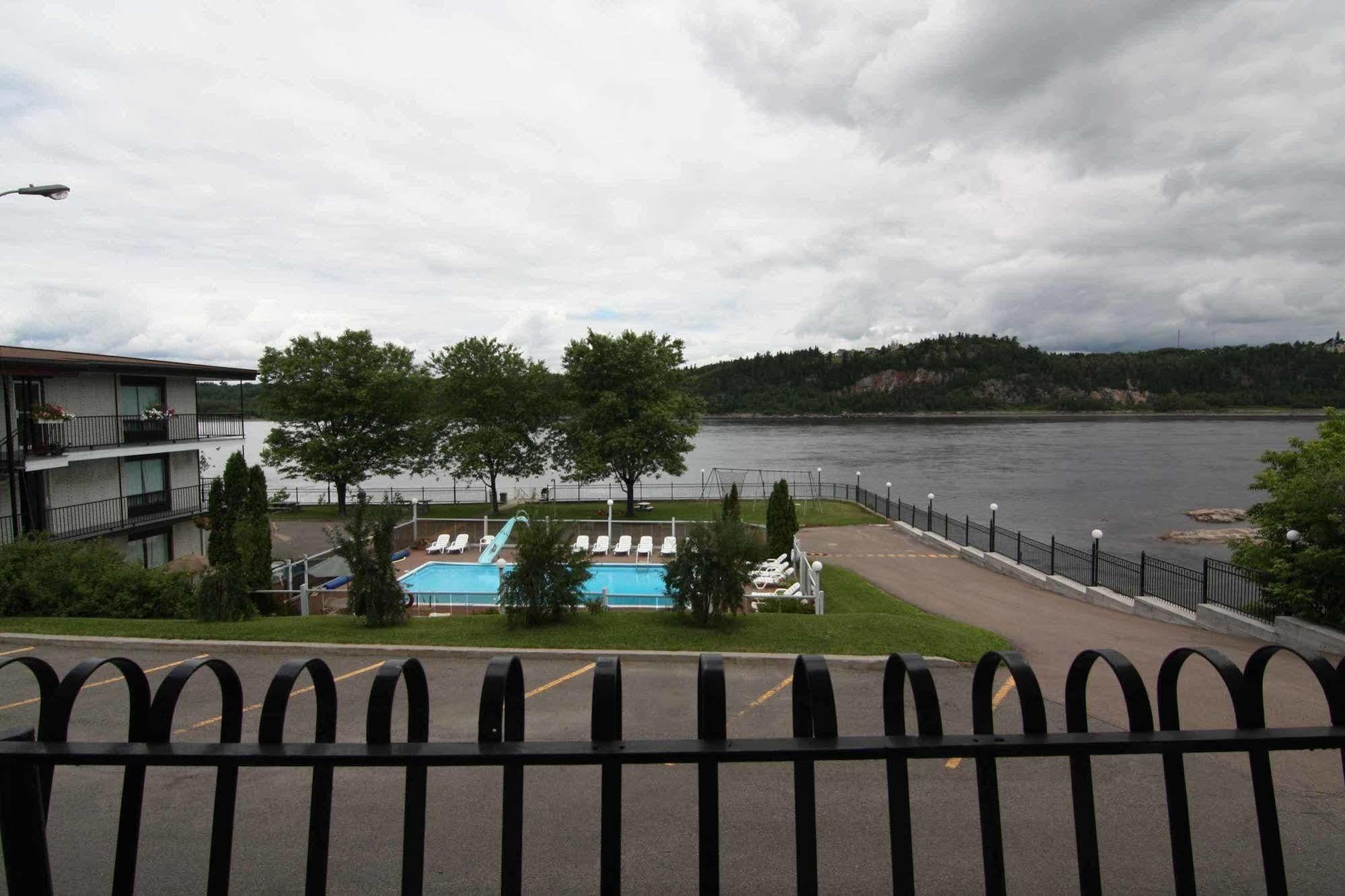 Motel Panoramique Chicoutimi Exterior foto